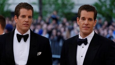 FILE PHOTO: Entrepeneurs Tyler and Cameron Winklevoss arrive at the Metropolitan Museum of Art Costume Institute Gala (Met Gala) in the Manhattan borough of New York, May 2, 2016. REUTERS/Lucas Jackson/File Photo (REUTERS)