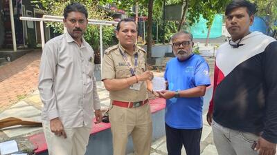 PMC fines Kalyaninagar-based Connoisseurs Club for burning garbage on its premises following complaints by neighbouring residents of respiratory problems on Thursday. (HT PHOTO) PMC fines Kalyaninagar-based Connoisseurs Club for burning garbage on its premises following complaints by neighbouring residents of respiratory problems on Thursday. (HT PHOTO)