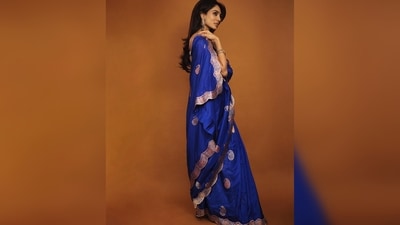 Sobhita Dhulipala infused a modern twist into her attire by matching her saree with a sleeveless blouse.&nbsp; (Instagram/@sobhitad)
