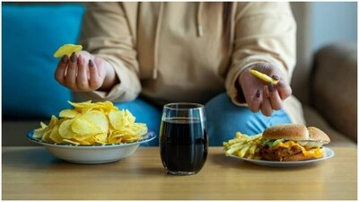 Binge eating can affect your heart health. Here are tips to manage binge eating disorder (Unsplash) Binge eating can affect your heart health. Here are tips to manage binge eating disorder (Unsplash)