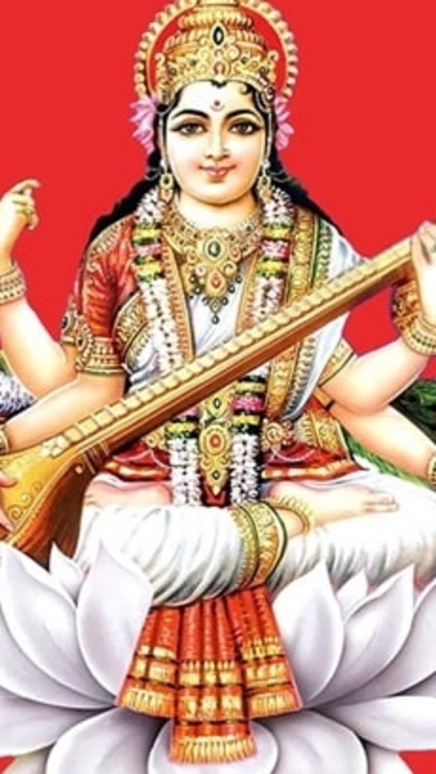 Saraswati Puja during Navratri this year begins on October 20 with Saraswati Avahan (Pinterest)