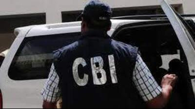 CBI probe suggests negligence on the part of four doctors who conducted the post-mortem of a student who was murdered eight years ago. (HT) CBI probe suggests negligence on the part of four doctors who conducted the post-mortem of a student who was murdered eight years ago. (HT)