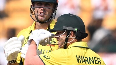 David Warner (R) speaks with Mitchell Marsh during the 2023 ICC Men's Cricket World Cup one-day international (ODI) match between Australia and Pakistan. (AFP) David Warner (R) speaks with Mitchell Marsh during the 2023 ICC Men's Cricket World Cup one-day international (ODI) match between Australia and Pakistan. (AFP)