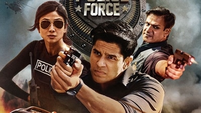 Shilpa Shetty, Sidharth Malhotra, and Vivek Oberoi in the first poster of Indian Police Force Shilpa Shetty, Sidharth Malhotra, and Vivek Oberoi in the first poster of Indian Police Force