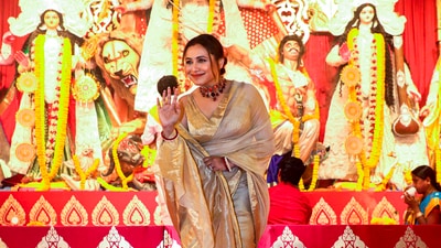 Actor Rani Mukerji poses for photos at a pandal of North Bombay Sarbojanin Durga Puja, in Mumbai, Saturday, Oct. 21, 2023.&nbsp; (PTI)