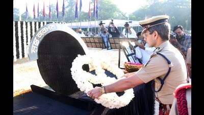 Punjab director general of police Gaurav Yadav pays tributes. (HT photo) Punjab director general of police Gaurav Yadav pays tributes. (HT photo)