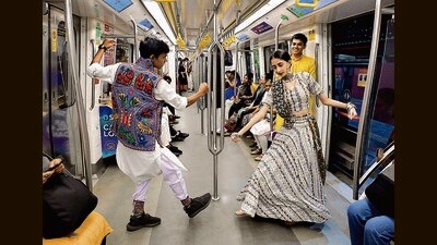 Taking advantage of this facility, garba enthusiasts have been venue hopping in these parts every evening; an otherwise impossible task, if they were to navigate evening and late-night traffic. (Vijay Bate/HT Photo) Taking advantage of this facility, garba enthusiasts have been venue hopping in these parts every evening; an otherwise impossible task, if they were to navigate evening and late-night traffic. (Vijay Bate/HT Photo)