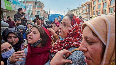 UT administration recently formed a committee to identify foreign nationals overstaying in Jammu and Kashmir. (Waseem Andarabi/HT) UT administration recently formed a committee to identify foreign nationals overstaying in Jammu and Kashmir. (Waseem Andarabi/HT)
