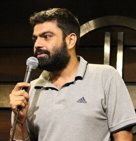 Comic Manik Mahna will be performing his set, Trial & Error. Comic Manik Mahna will be performing his set, Trial & Error.