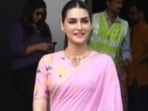 Janhvi Kapoor, Kriti Sanon and Katrina Kaif at the Kalina airport. Janhvi Kapoor, Kriti Sanon and Katrina Kaif at the Kalina airport.