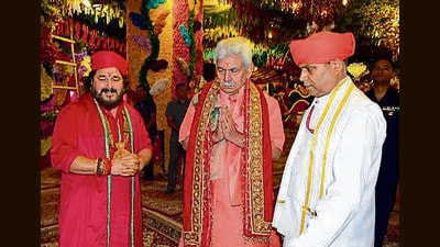 J&K L-G Manoj Sinha offers prayers at Mata Vaishno Devi Shrine on the occasion of Maha Ashtami, in Katra, on Sunday (Photo: X)