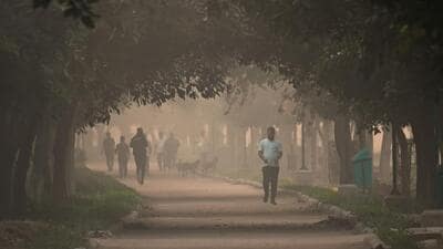 Most areas reported air in ‘very poor’ zone. (VIpin Kumar/HT Photo) Most areas reported air in ‘very poor’ zone. (VIpin Kumar/HT Photo)