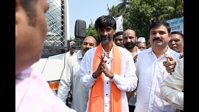 On Sunday, Maratha reservation activist Manoj Jarange-Patil announced to intensify the agitation if the government doesn’t accept the demand by October 24. (HT PHOTO) On Sunday, Maratha reservation activist Manoj Jarange-Patil announced to intensify the agitation if the government doesn’t accept the demand by October 24. (HT PHOTO)