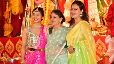 Veteran actor Tanuja proudly poses with daughters Tanishaa Mukerji and Kajol. Both the sisters attended the Puja on Saturday as well. Tanishaa will now be seen on Jhalak Dikhhla Jaa. Veteran actor Tanuja proudly poses with daughters Tanishaa Mukerji and Kajol. Both the sisters attended the Puja on Saturday as well. Tanishaa will now be seen on Jhalak Dikhhla Jaa. 