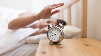 We also asked why people hit the snooze button and found that the main reason was being too tired to wake up. Many also said they snooze because it feels good and because they want to wake up more slowly. (Freepik) We also asked why people hit the snooze button and found that the main reason was being too tired to wake up. Many also said they snooze because it feels good and because they want to wake up more slowly. (Freepik)
