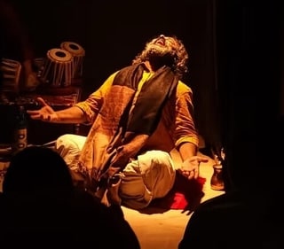 Ram Shravan Manan is a musical play by The Trialogue Company, which explores various episodes from the Ramayana.