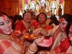 Durga Puja 2023: This year Sindur Khela will be celebrated on October 24, on the day of Vijayadashmi or Dussehra. Durga Puja 2023: This year Sindur Khela will be celebrated on October 24, on the day of Vijayadashmi or Dussehra.