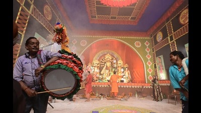 A devayat playing the drums at Kali Bari, Sector 47, Chandigarh (Photo: Ravi Kumar/HT) A devayat playing the drums at Kali Bari, Sector 47, Chandigarh (Photo: Ravi Kumar/HT)