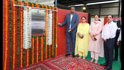 Chandigarh mayor Anup Gupta laying the foundation stone of an effluent treatment plant in the presence of MC commissioner Anindita Mitra, and Maloya and Industrial Area Phase-I councillors Nirmala Devi and Bimla Dubey on Monday. (HT photo)