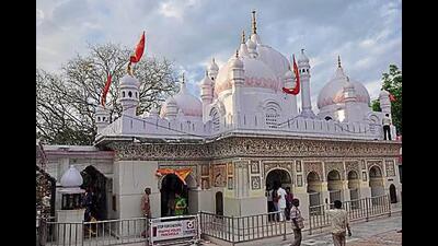 Chief administrator of Shri Mata Mansa Devi Shrine Board and Panchkula deputy commissioner Sushil Srawan said  ₹17.35 lakh was offered at Mata Mansa Devi Temple,  ₹4.16 lakh was offered at Kali Mata Temple and  ₹2.74 lakh was offered by devotees at Chanadi Mata Temple. (HT File Photo)