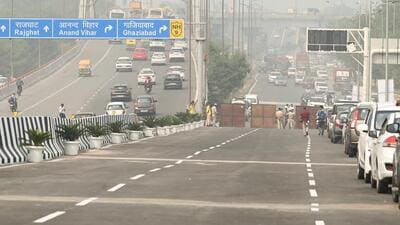Delhi’s AQI was likely to remain very poor until at least Wednesday. (HT PHOTO) Delhi’s AQI was likely to remain very poor until at least Wednesday. (HT PHOTO)