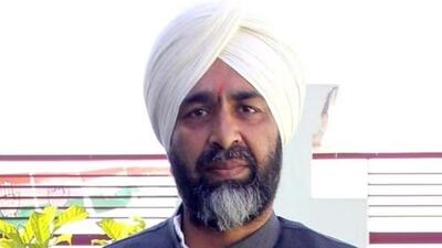 Former Punjab finance minister Manpreet Badal failed to appear before the Vigilance Bureau (VB) in Bathinda in the plots allotment case on Monday, citing back pain. (HT file photo)