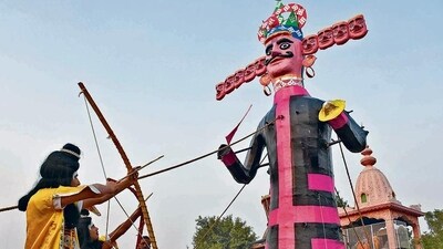 During Ravan Dahan, here are some of the dos and don'ts that must be followed. (Harsimar Pal Singh/HT)
