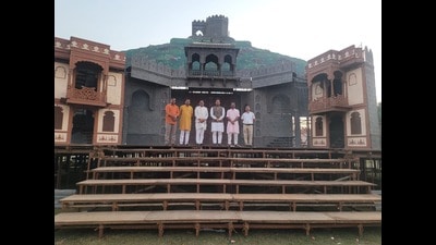 Stage being constructed at Janeshwar Mishra Park in Lucknow. (HT Photo) Stage being constructed at Janeshwar Mishra Park in Lucknow. (HT Photo)