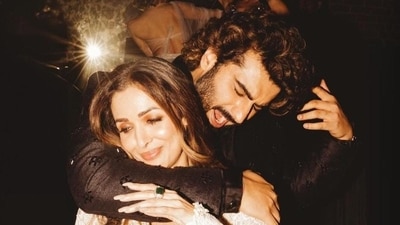 Arjun Kapoor and Malaika Arora in the new picture. Arjun Kapoor and Malaika Arora in the new picture.