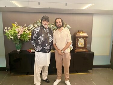 Samarpit Golani with Amitabh Bachchan Samarpit Golani with Amitabh Bachchan