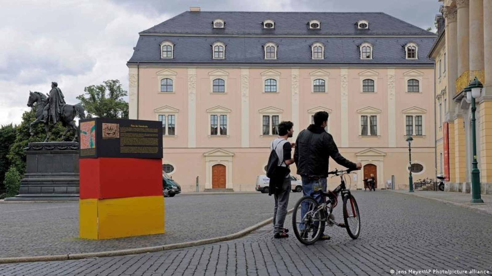 Germany's Libraries Day tries to keep book interest alive - Vimarsana News