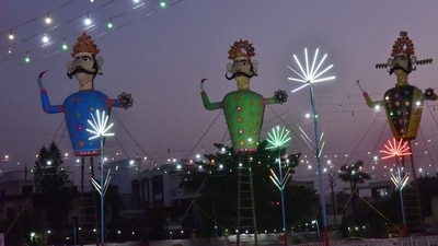 Massive and brightly coloured effigies of Ravana, Kumbhakaran and Meghnath are installed at the Kavi Nagar Ramlila Maidan in Ghaziabad in preparation for the Ravan Dahan ceremony on the eve of Dussehra. (Photo by Sakib Ali /Hindustan Times)