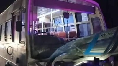 Car collides with state govt bus in Tamil Nadu's Tiruvannamalai Car collides with state govt bus in Tamil Nadu's Tiruvannamalai