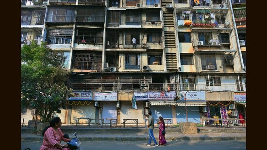 A day after fire killed 2 at Veena Santoor building, repair works ongoing. Navratri event was also cancelled at Borivali. (Vijay Bat)