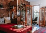 Interior design tips on vintage vibes incorporating retro charm into modern home decor 