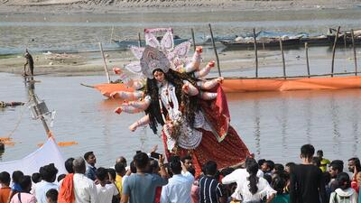 Idol immersion at Danapur on Wednesday. (HT photo)