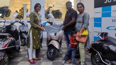 There was a rise in registration of new vehicles during the Navratri period but sales of new electric two-wheelers saw a drop due to various issues like catching fire suddenly. (REPRESENTATIVE PHOTO)
