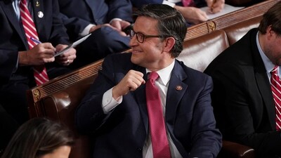U.S. Rep. Mike Johnson (R-LA), the latest House Republican nominee for House Speaker, pumps his fist as the end of voting nears and he appears set to prevail in his campaign to be the next Speaker, during another round of voting to pick a new Speaker of the U.S. House of Representatives at the U.S. Capitol in Washington, U.S., October 25, 2023. REUTERS/Nathan Howard (REUTERS)