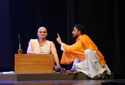 This play in Hindi is based on the life of poet Goswami Tulsidas. This play in Hindi is based on the life of poet Goswami Tulsidas.
