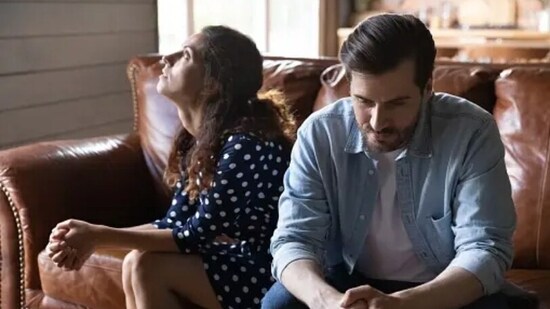 A relationship is built over time – in a healthy relationship, both the partners need to put in equal effort to make things work out. It is also important to create a space for growth and understanding, all the while keeping the love intact. Therapist Klara Kernig addressed this and noted down the things that we often do in a relationship and make it unhealthy. Take a look.(Unsplash)