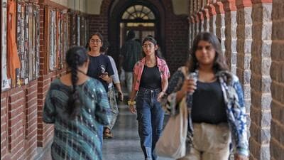 For now, the classes will be held at the Faculty of Law, Kanad Bhawan in North Campus, and will be shifted to a permanent location later. (ANI)