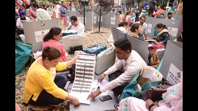 Polling for the assembly elections in Rajasthan, Madhya Pradesh, Chhattisgarh, Telangana and Mizoram will be held on different dates in November. (Arunkumar rao) Polling for the assembly elections in Rajasthan, Madhya Pradesh, Chhattisgarh, Telangana and Mizoram will be held on different dates in November. (Arunkumar rao)