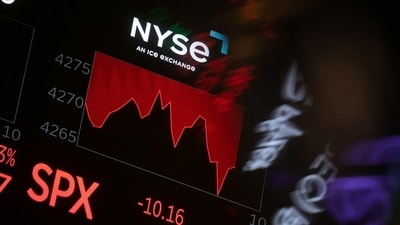A monitor displays stock market information on the floor of the New York Stock Exchange (NYSE) in New York, US, on Friday, Oct. 20, 2023. Stocks fell around the globe, bond srose and oil hit $90 a barrel on concern that the Israel war with Hamas will escalate into a wider conflict in the Middle East. Photographer: Michael Nagle/Bloomberg (Bloomberg) A monitor displays stock market information on the floor of the New York Stock Exchange (NYSE) in New York, US, on Friday, Oct. 20, 2023. Stocks fell around the globe, bond srose and oil hit $90 a barrel on concern that the Israel war with Hamas will escalate into a wider conflict in the Middle East. Photographer: Michael Nagle/Bloomberg (Bloomberg)