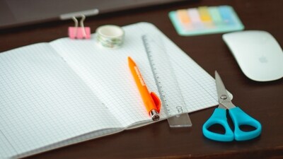 The police officer gave a tutoring session to the kid instead of punishing him (Representative image). (Unsplash/K8) The police officer gave a tutoring session to the kid instead of punishing him (Representative image). (Unsplash/K8)