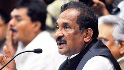 Karnataka faces electricity shortage of 15000 MW; previous govt blamed (File photo) Karnataka faces electricity shortage of 15000 MW; previous govt blamed (File photo)