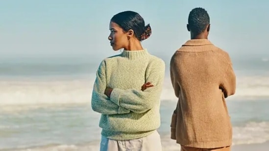 There are times and situations when we get very defensive. This can happen due to several reasons – from not being good with handling criticism to not knowing how to express ourselves in a healthy way. But being defensive may not be a healthy response for all situations. Therapist Sara Kuburic explained this and shared a few reasons why we get defensive.(Unsplash)