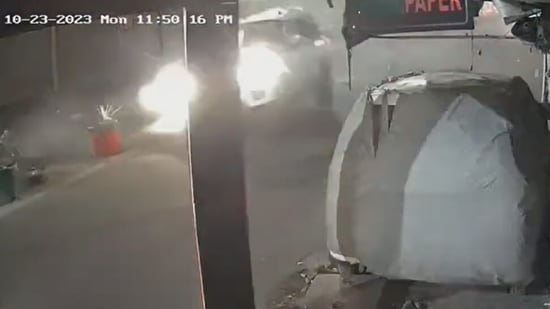 SUV driver loses control, vehicle hits balloon-seller in Meerut. (X/Benarasiyaa)