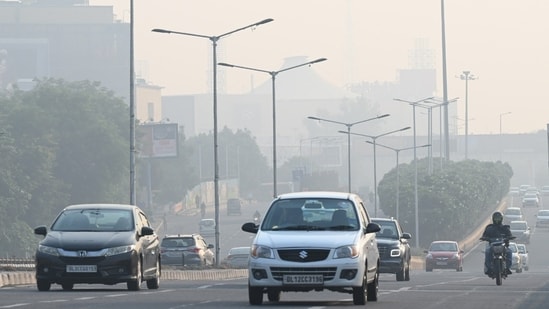 Noida recorded an AQI of 269 (poor) and Gurugram 176 (moderate).&nbsp;(HT Photo/Sunil Ghosh)