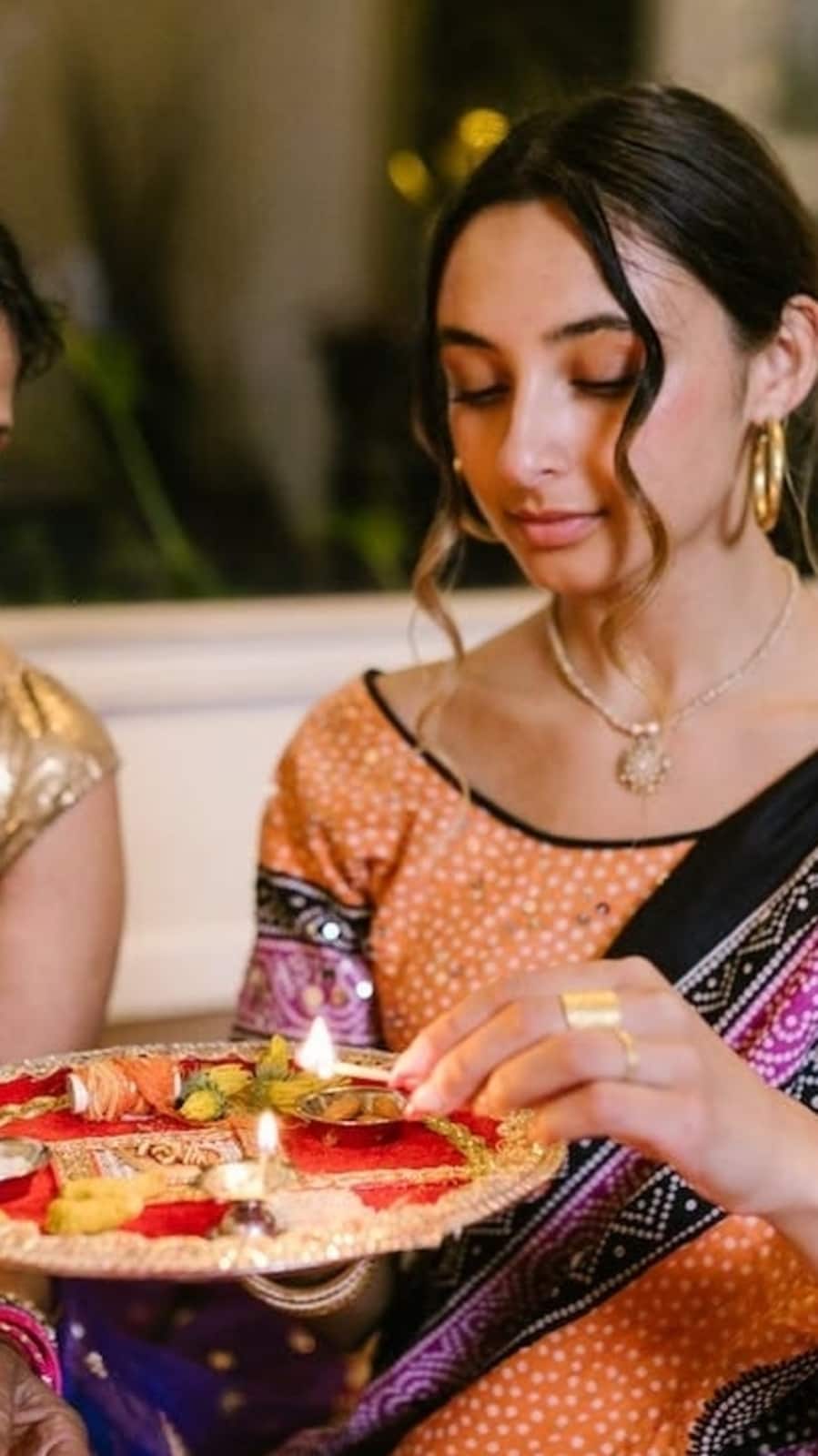 Karwa Chauth Sargi 2023: Sargi, the pre-fast meal, holds a special place in this tradition. It typically consists of gifts from your mother-in-law. (Pexels)