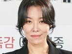 Actor Cha Chung-hwa's first pictures of her private wedding has been unveiled by her agency. Actor Cha Chung-hwa's first pictures of her private wedding has been unveiled by her agency.